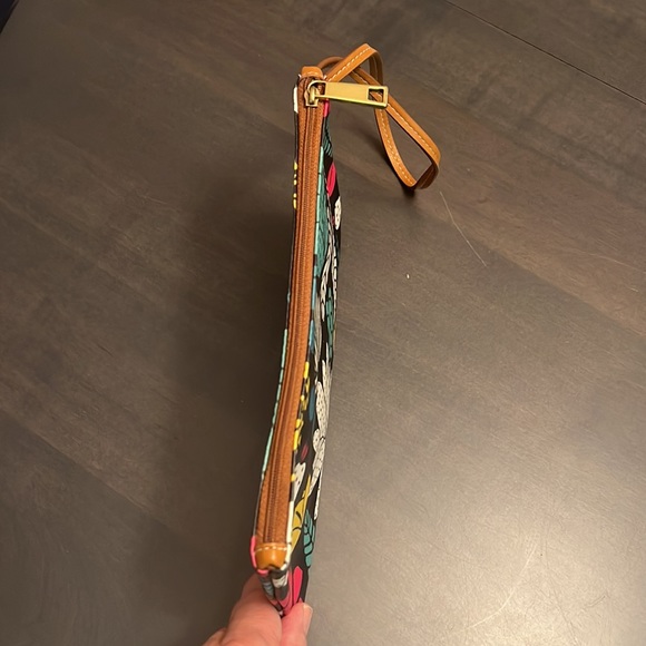 FOSSIL Eliza Clutch Wristlet Wallet Dark Floral Cactus Zip like NEW Bag Purse - Picture 3 of 11